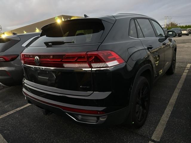 used 2024 Volkswagen Atlas Cross Sport car, priced at $32,900