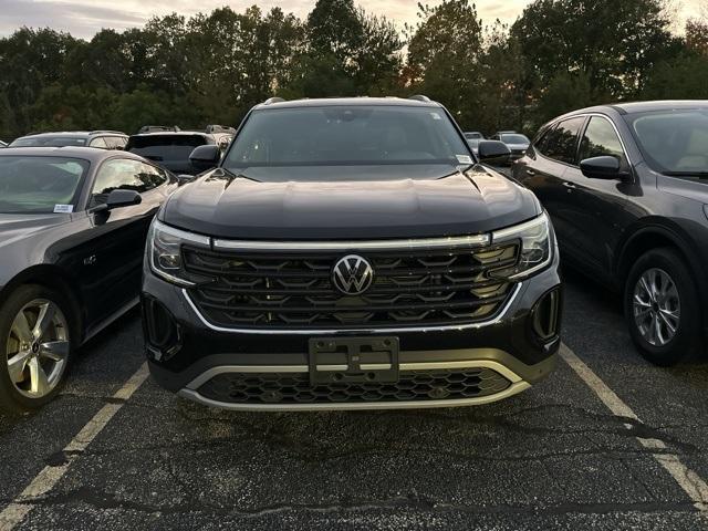 used 2024 Volkswagen Atlas Cross Sport car, priced at $32,900