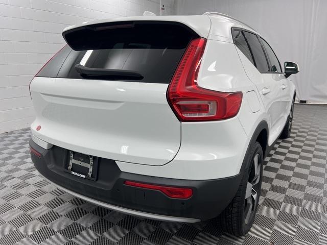 used 2020 Volvo XC40 car, priced at $22,900