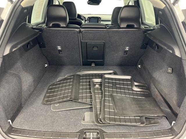 used 2020 Volvo XC40 car, priced at $22,900