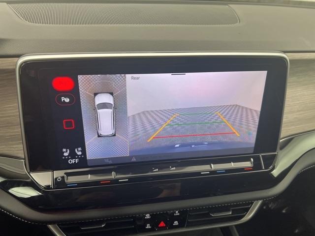 used 2025 Volkswagen Atlas car, priced at $45,900