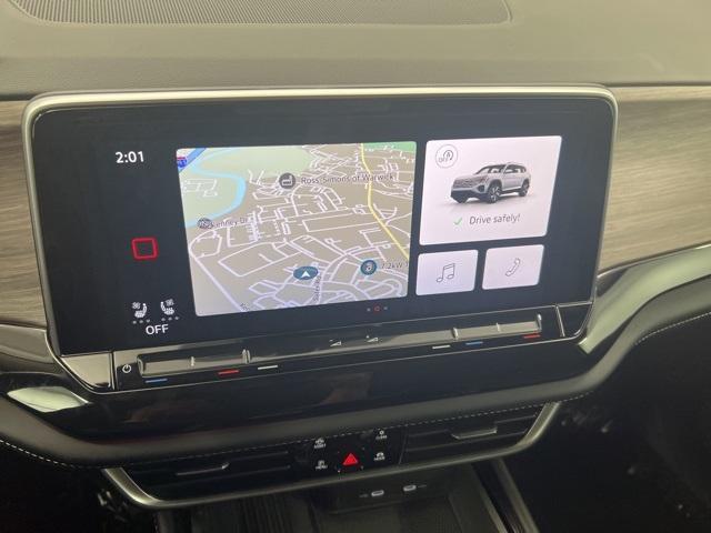 used 2025 Volkswagen Atlas car, priced at $45,900