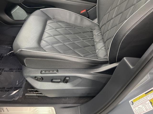 used 2025 Volkswagen Atlas car, priced at $45,900