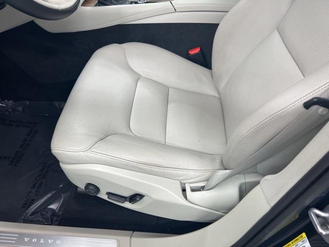 used 2022 Volvo XC90 car, priced at $38,000