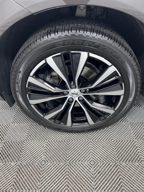 used 2023 Volvo XC60 car, priced at $32,750