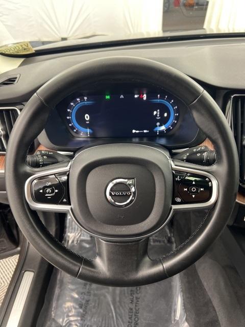 used 2023 Volvo XC60 car, priced at $32,750