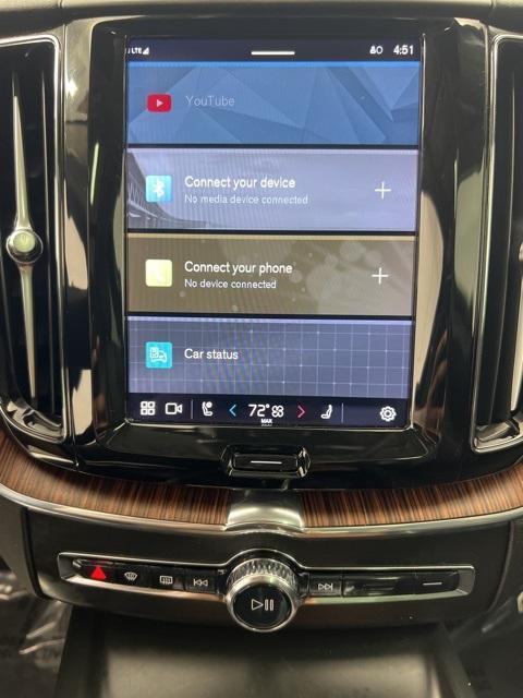 used 2023 Volvo XC60 car, priced at $32,750