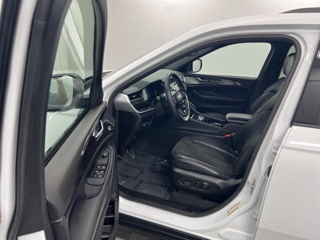 used 2021 Jeep Grand Cherokee L car, priced at $29,900