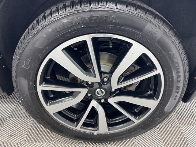 used 2019 Nissan Rogue car, priced at $19,900