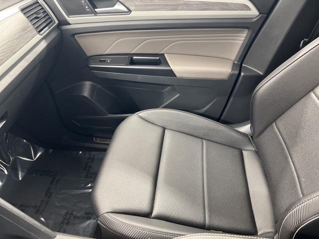 used 2021 Volkswagen Atlas Cross Sport car, priced at $23,900