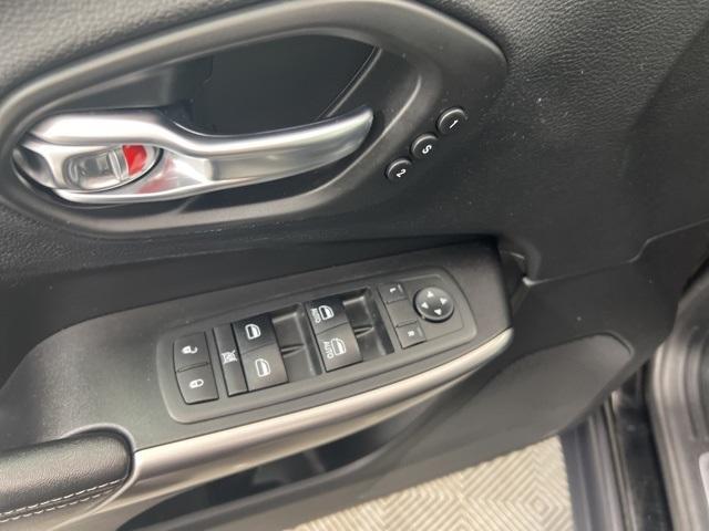 used 2020 Jeep Cherokee car, priced at $17,800