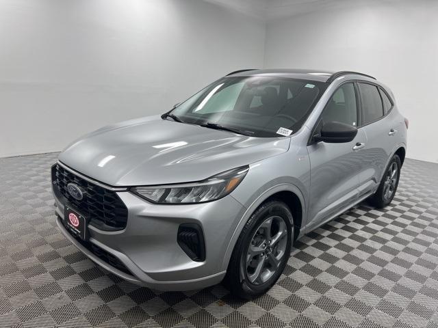 used 2023 Ford Escape car, priced at $22,900