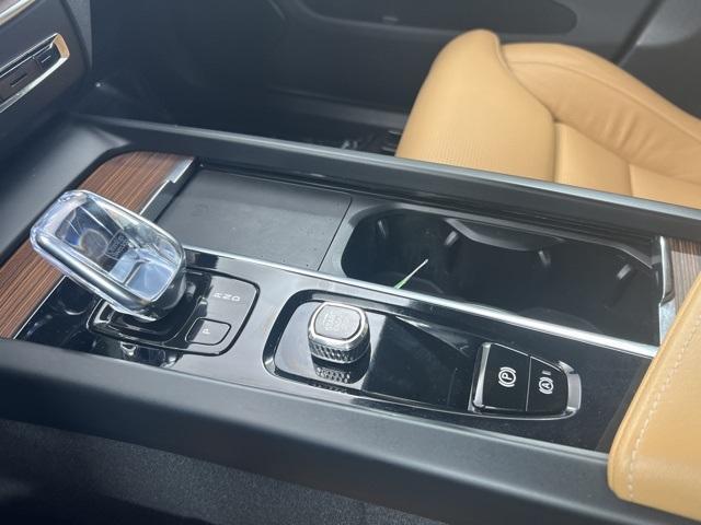 used 2022 Volvo XC60 car, priced at $37,900
