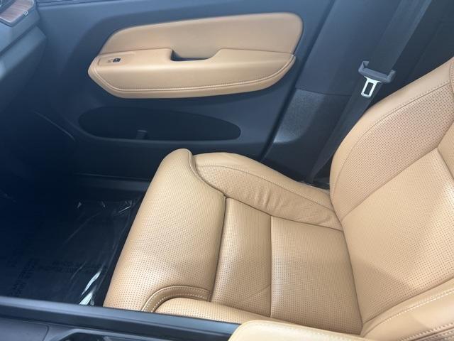 used 2022 Volvo XC60 car, priced at $37,900