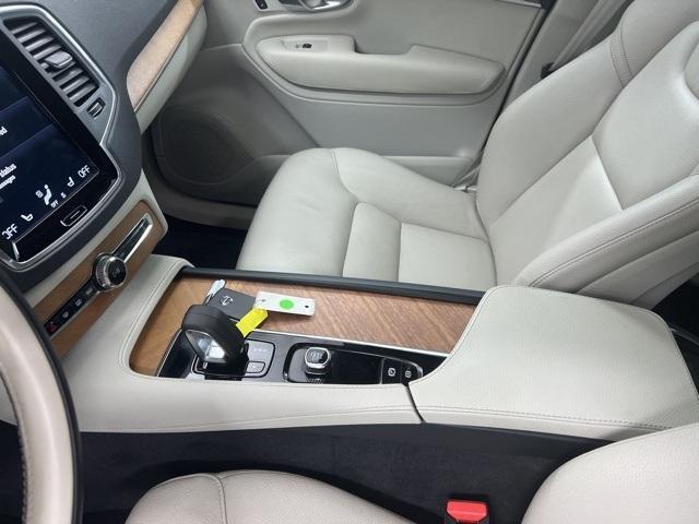 used 2022 Volvo XC90 Recharge Plug-In Hybrid car, priced at $36,000