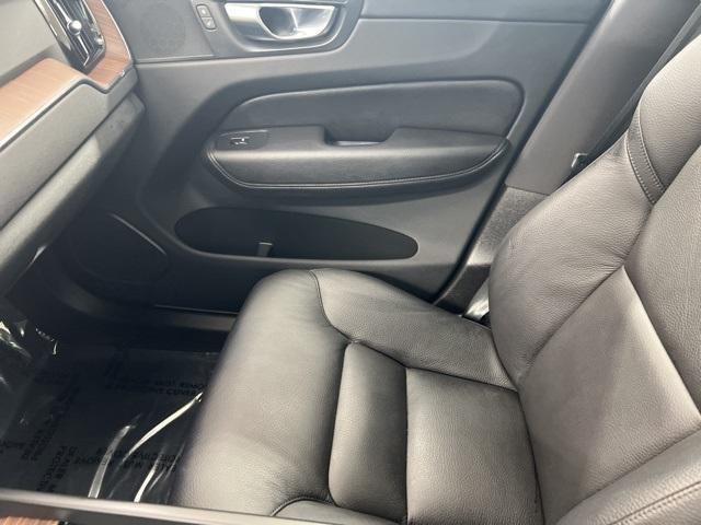 used 2022 Volvo XC60 car, priced at $32,900
