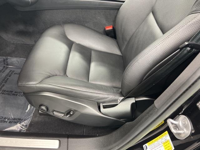 used 2022 Volvo XC60 car, priced at $32,900