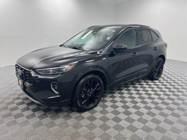 used 2023 Ford Escape car, priced at $28,900