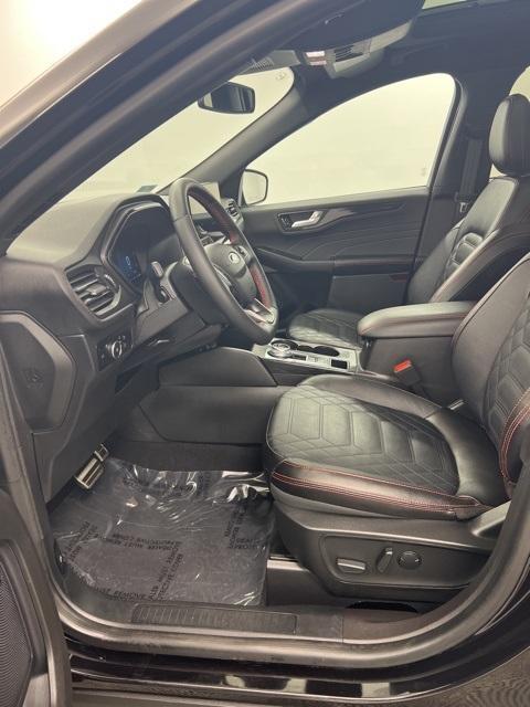 used 2023 Ford Escape car, priced at $28,900