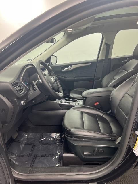 used 2022 Ford Escape car, priced at $23,900