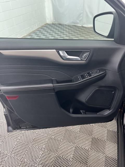 used 2022 Ford Escape car, priced at $23,900