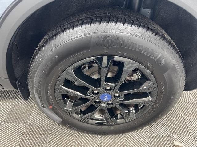 used 2022 Ford Escape car, priced at $23,500