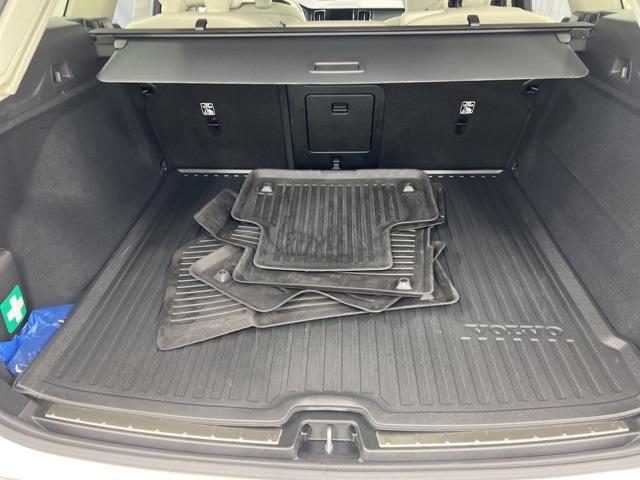 used 2025 Volvo XC60 car, priced at $41,900