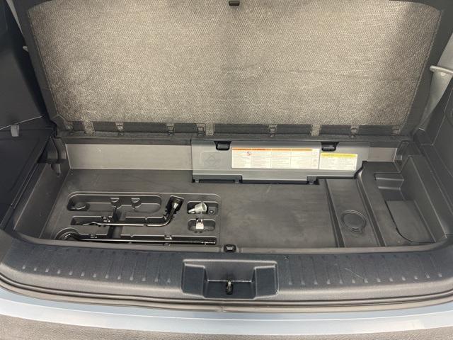 used 2022 Toyota Highlander car, priced at $31,500