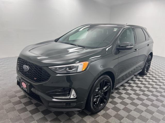 used 2024 Ford Edge car, priced at $39,900