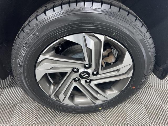 used 2023 Hyundai Santa Fe car, priced at $20,900