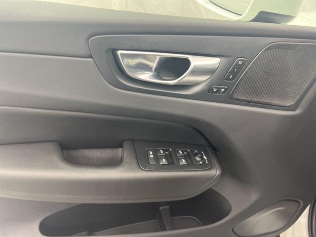 used 2023 Volvo XC60 Recharge Plug-In Hybrid car, priced at $40,500