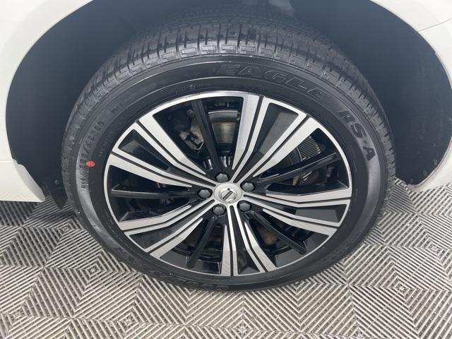 used 2023 Volvo XC60 Recharge Plug-In Hybrid car, priced at $40,500