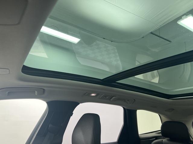 used 2023 Volvo XC60 Recharge Plug-In Hybrid car, priced at $40,500