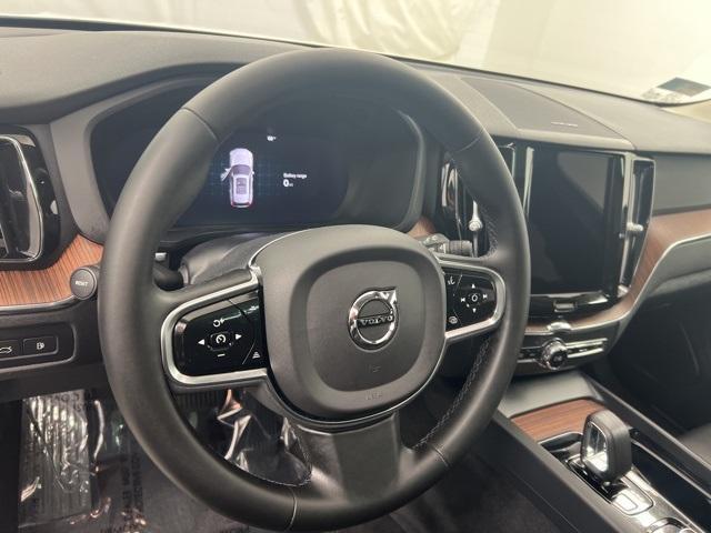 used 2023 Volvo XC60 Recharge Plug-In Hybrid car, priced at $40,500