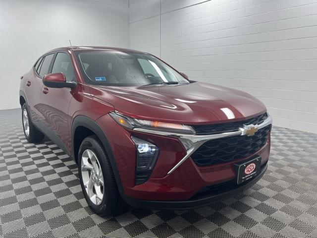 used 2024 Chevrolet Trax car, priced at $20,300