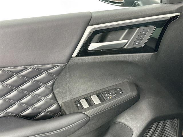 used 2023 Mitsubishi Outlander PHEV car, priced at $34,500