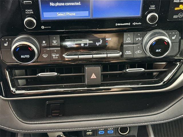 used 2022 Toyota Highlander car, priced at $37,500