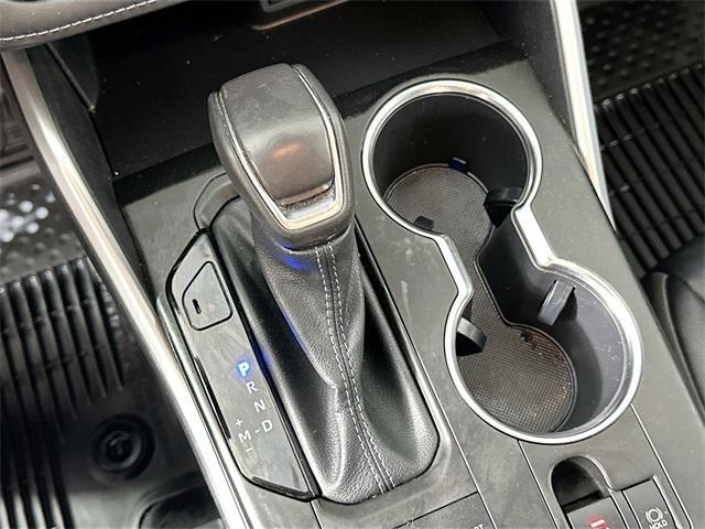 used 2022 Toyota Highlander car, priced at $35,000