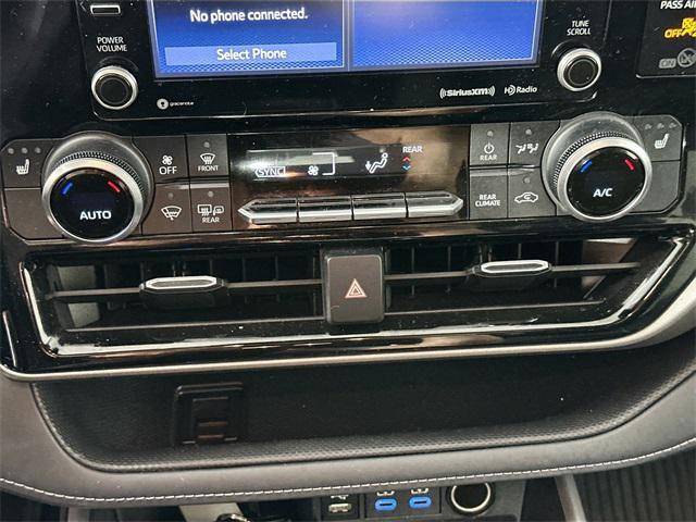 used 2022 Toyota Highlander car, priced at $35,000
