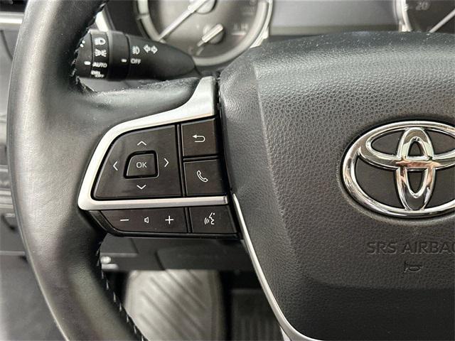 used 2022 Toyota Highlander car, priced at $35,000