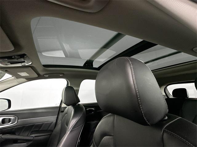 used 2022 Kia Sorento car, priced at $29,500