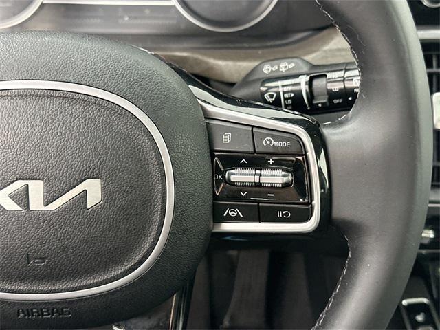 used 2023 Kia Sorento car, priced at $32,000