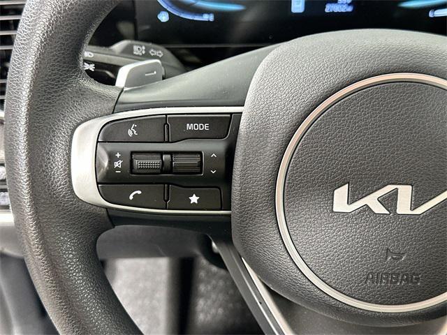 used 2025 Kia Sportage Hybrid car, priced at $30,000