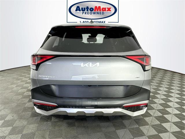 used 2025 Kia Sportage Hybrid car, priced at $30,000