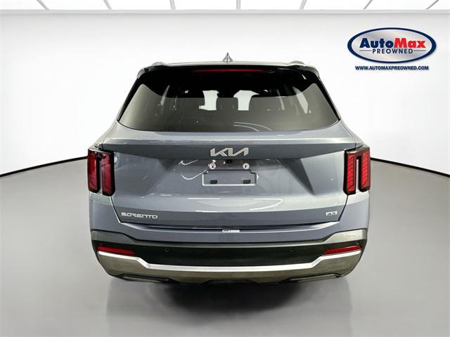 used 2024 Kia Sorento car, priced at $29,500