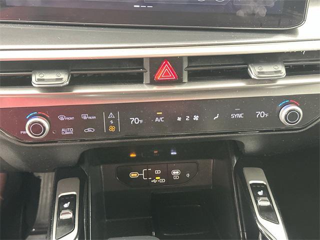 used 2024 Kia Sorento car, priced at $31,000