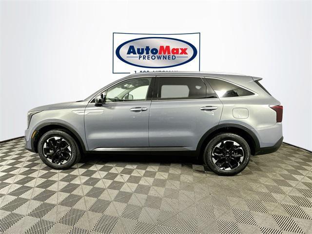 used 2024 Kia Sorento car, priced at $31,000