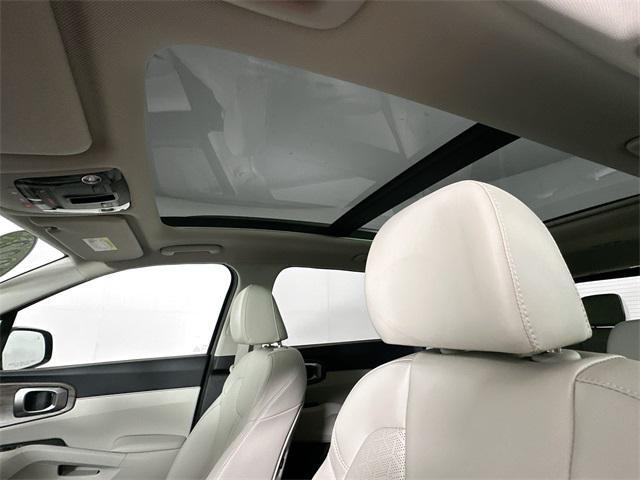 used 2022 Kia Sorento car, priced at $29,000