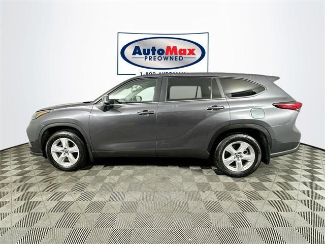 used 2023 Toyota Highlander car, priced at $35,000