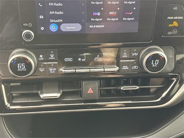 used 2023 Toyota Highlander car, priced at $32,500